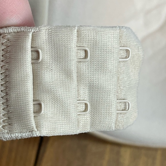 Maidenform size 36C nude full coverage underwire strapless bra DM9472 - Picture 4 of 6